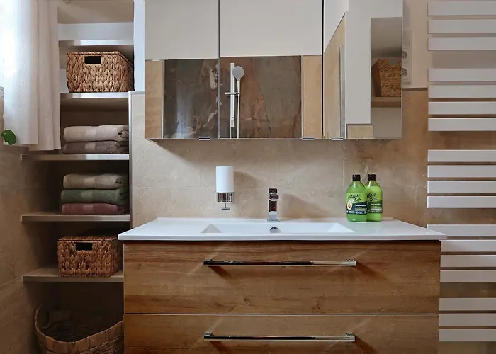 Apartamento Ankommen Und Wohlfuehlen! 104 Qm In Altstadt-naehe